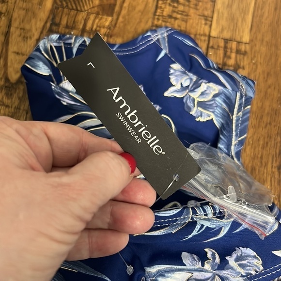 Ambrielle Swimsuit one piece swimwear navy white tropical size Large - Picture 5 of 13